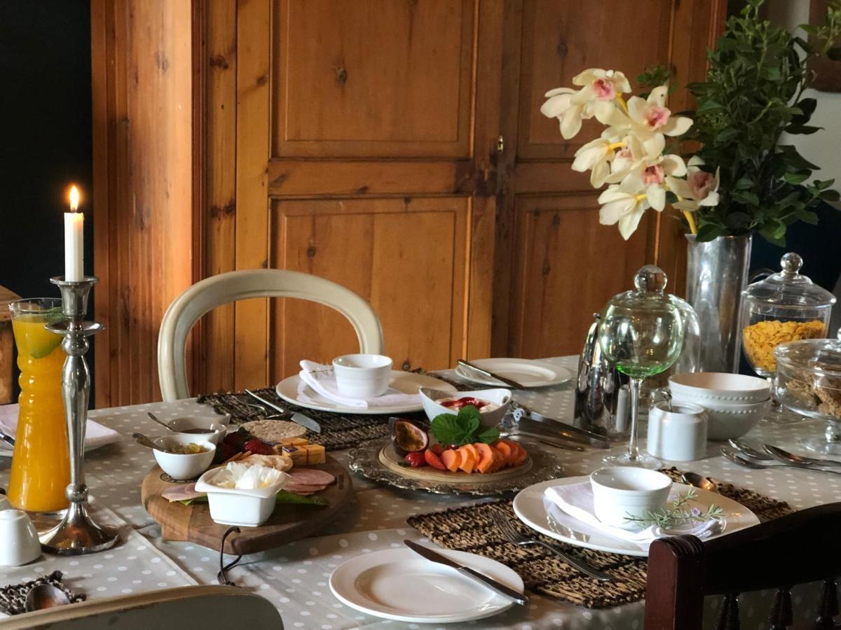 Bed and Breakfast De Companjie Свеллендам Экстерьер фото